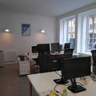 Bureau privé 90 m² 20 postes Location bureau Rue de Rocroy Paris 75010 - photo 4